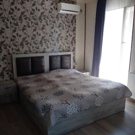 Guest House Uta Tbilisi Esterno foto