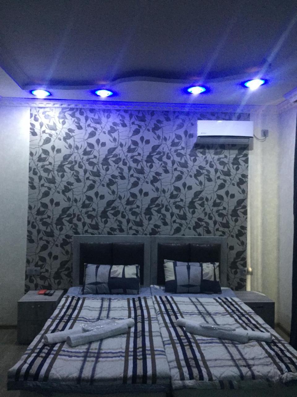 Guest House Uta Tbilisi Esterno foto