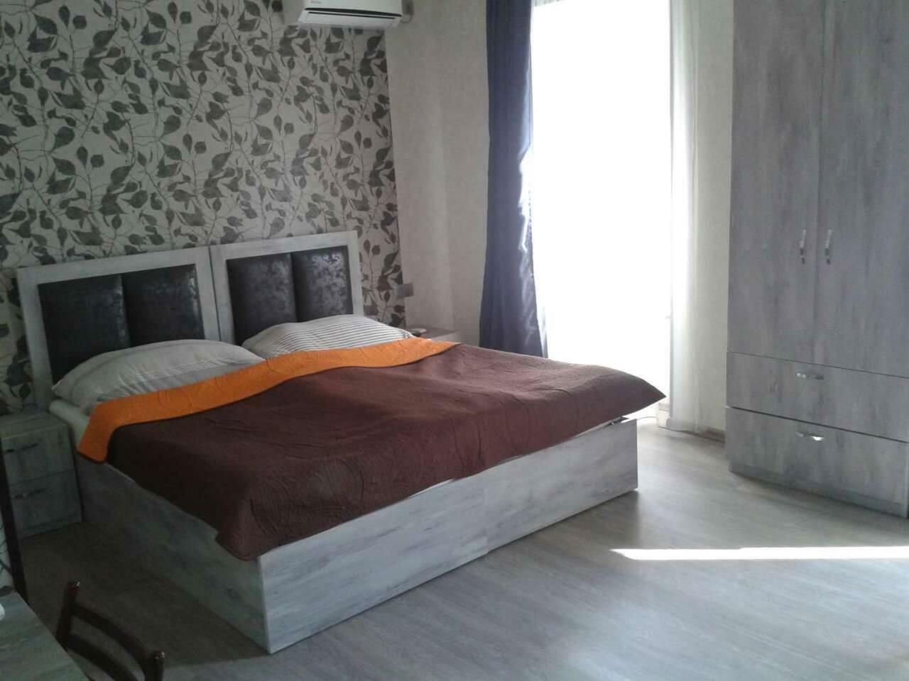 Guest House Uta Tbilisi Esterno foto