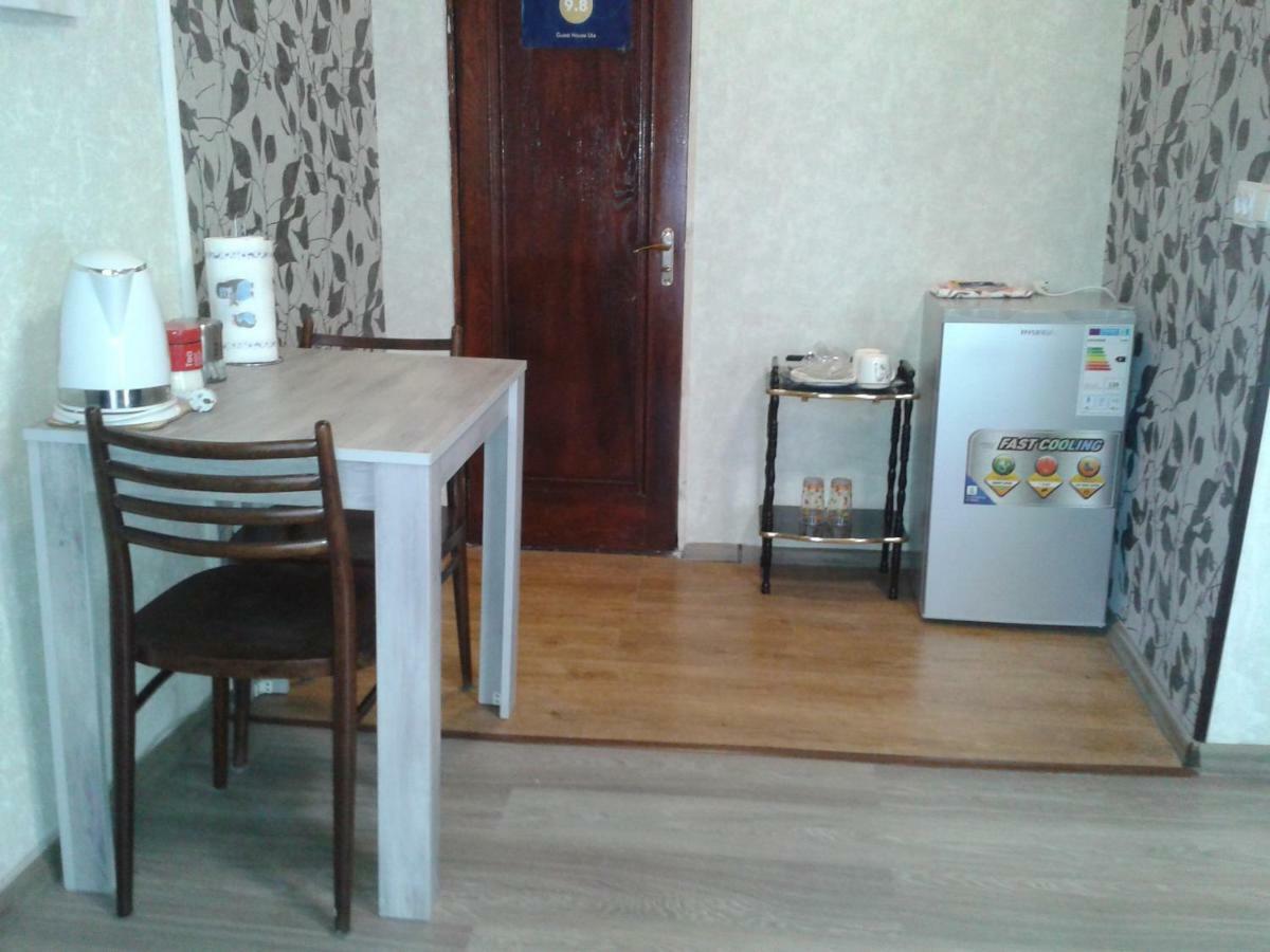 Guest House Uta Tbilisi Esterno foto